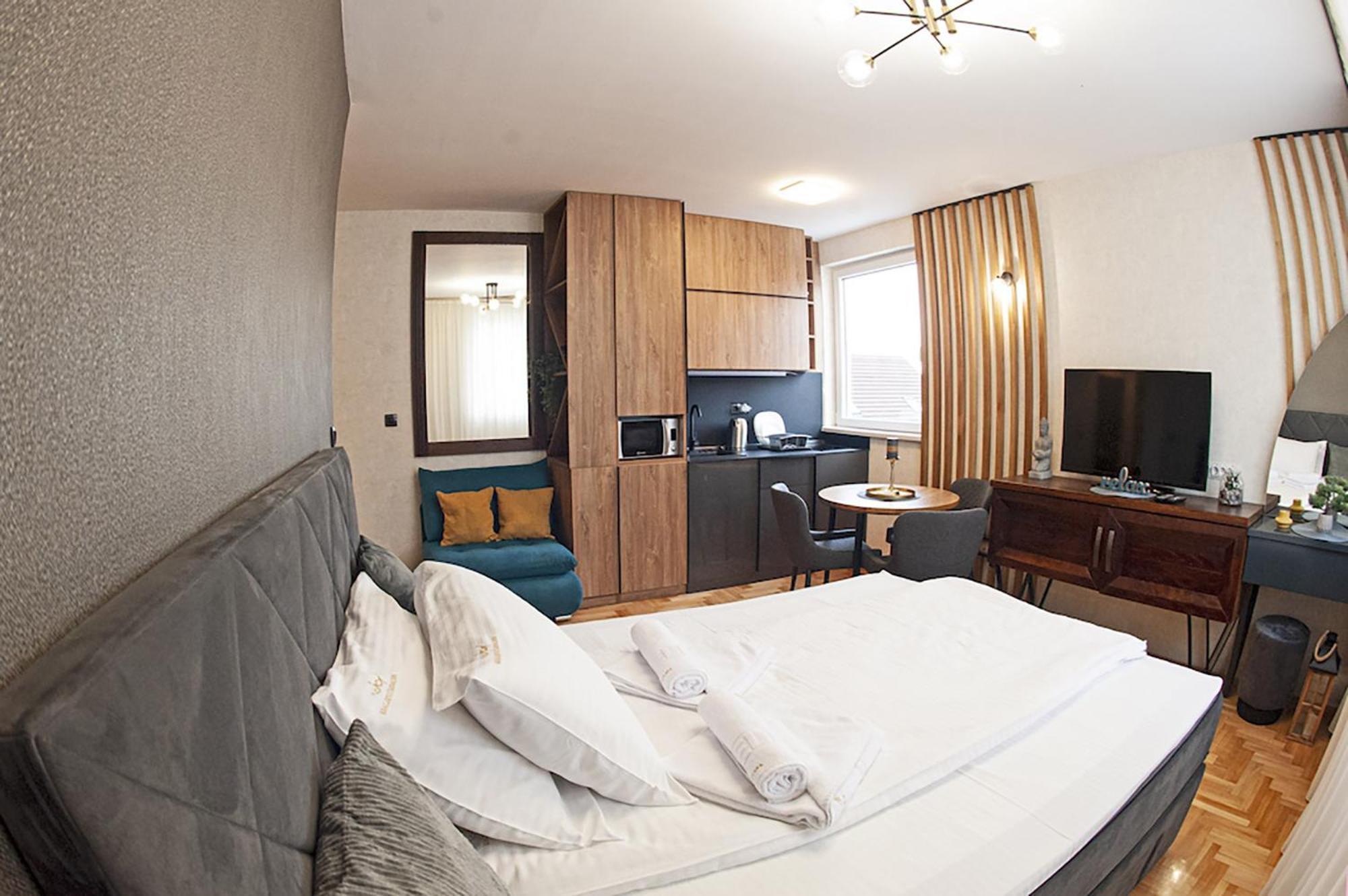 Apartmani Kraljevi Cardaci โคเปานิก ภายนอก รูปภาพ